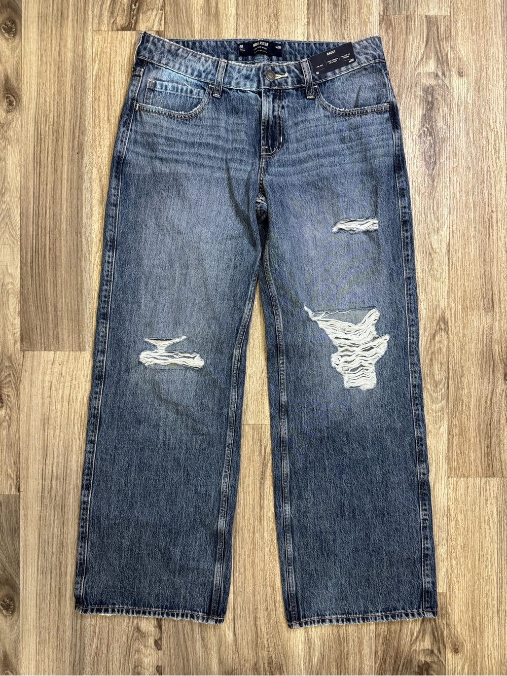 Hollister Low Rise Baggy Distressed Jeans Women’s Size 6R 100% Cotton
